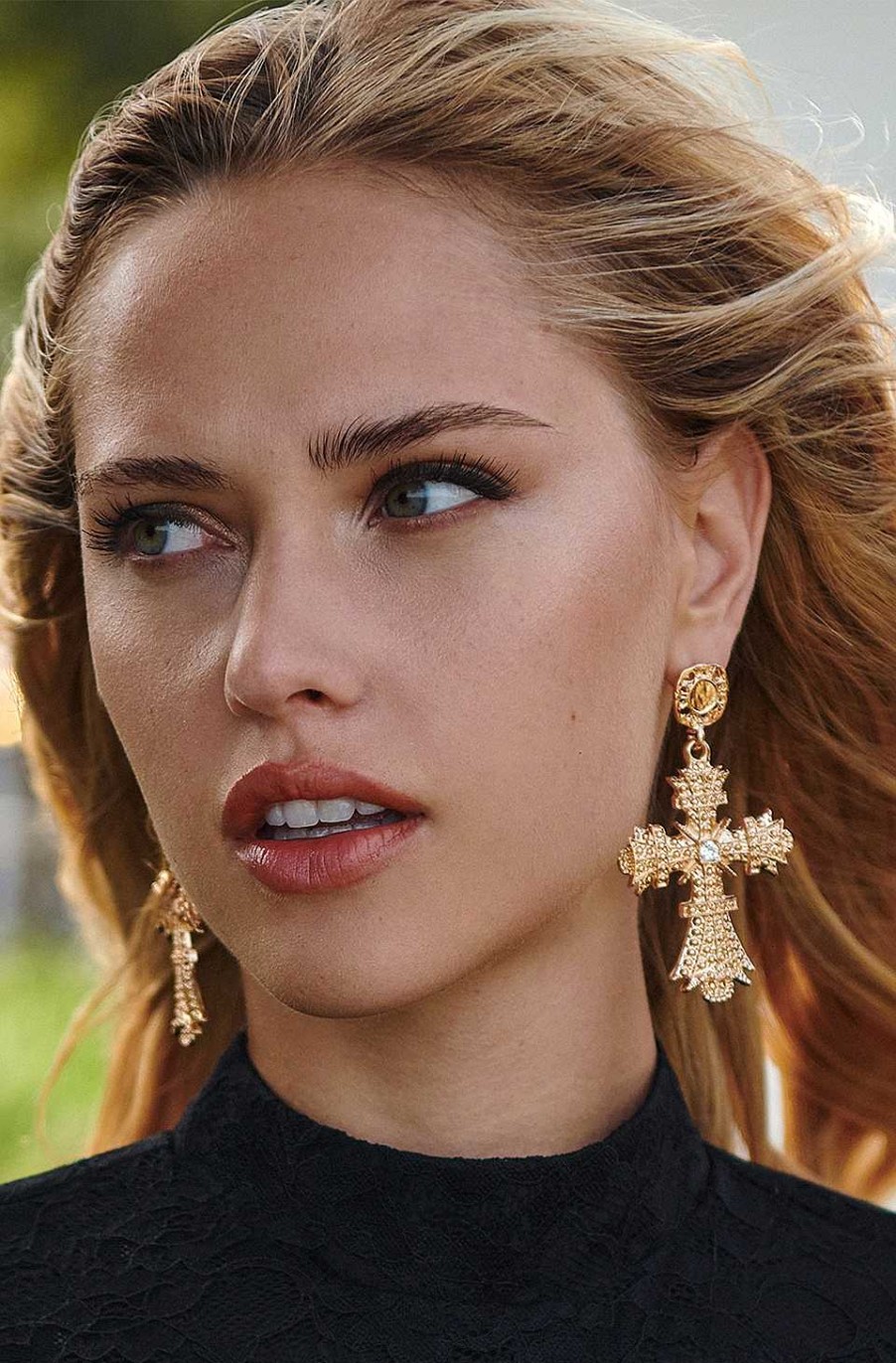 Accesorios Fetiche Suances | Pendientes Cruz Barroca Dorados