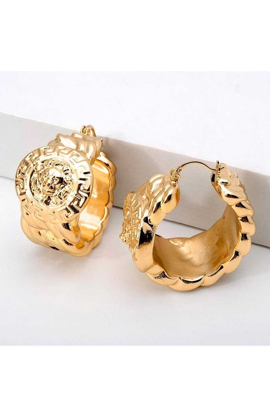 Accesorios Fetiche Suances | Pendientes De Aro Dorado Trenzado Medusa