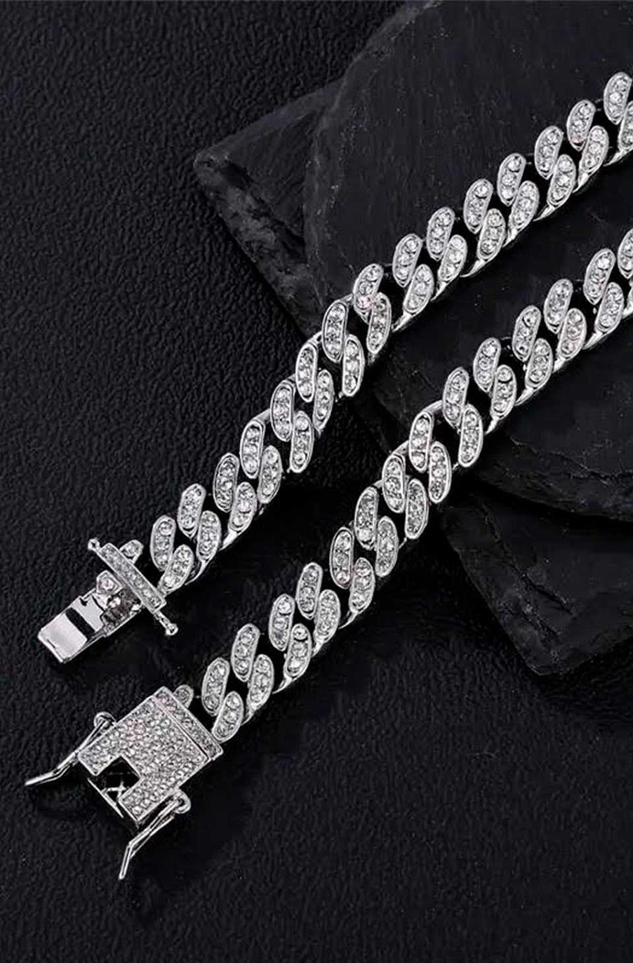 Accesorios Fetiche Suances | Collar Eslabones Circonitas Mariposa
