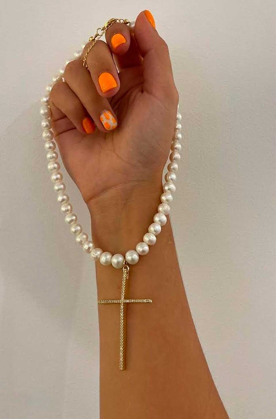 Accesorios Fetiche Suances | Collar Perlas De Agua Dulce Y Cruz Circonitas