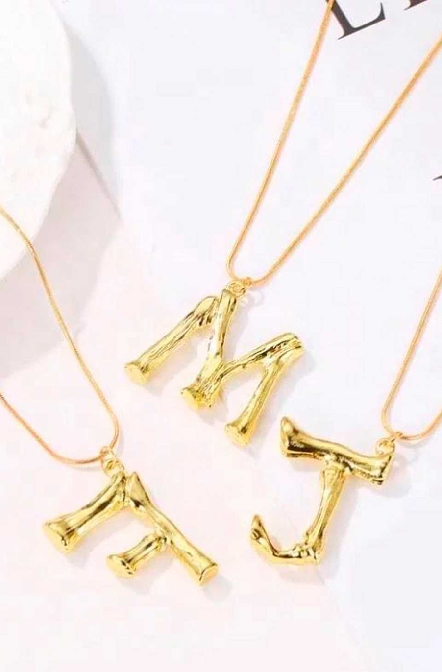 Accesorios Fetiche Suances | Collar Inicial ¨J¨